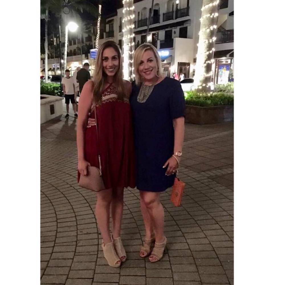 Meet your Posher, Sonila